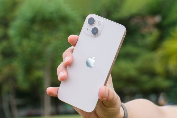 iphone 13 màu trắng
