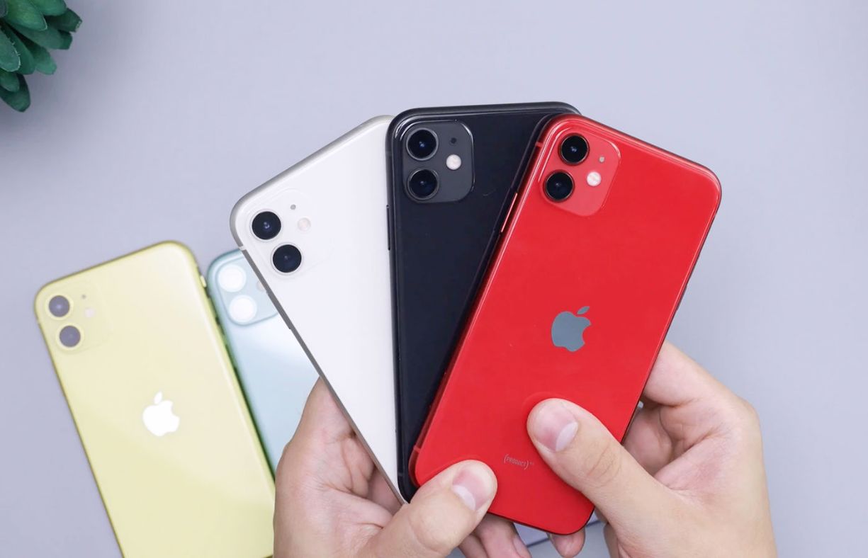 iPhone 11 sử dụng màn hình LCD Liquid Retina