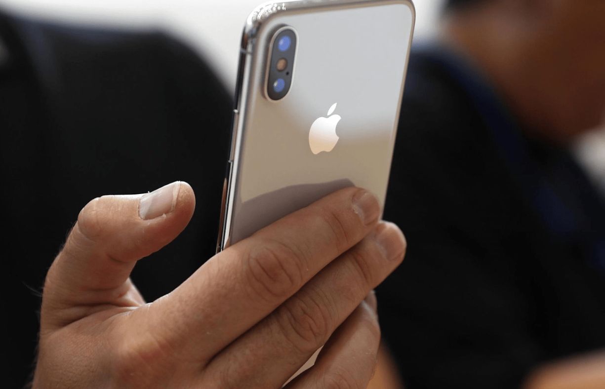 iPhone X