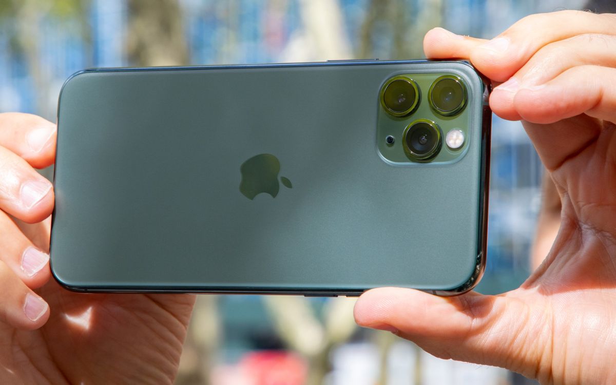 Mua iPhone 11 Pro Max chính hãng, giá tốt tại Unlix TPHCM