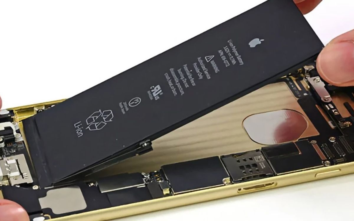 Thay Pin iphone chính hãng