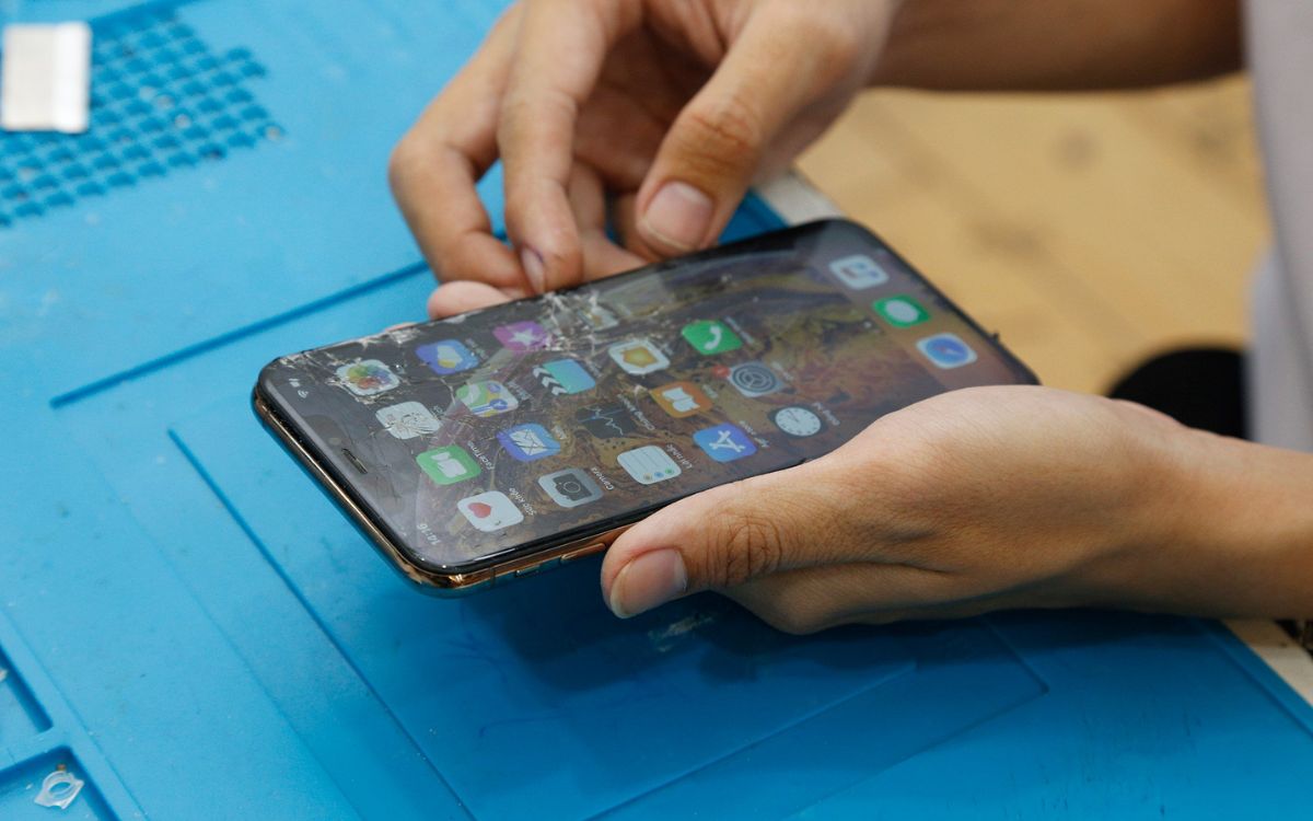 Thay màn hình iPhone chính hãng, màn Zin chuẩn