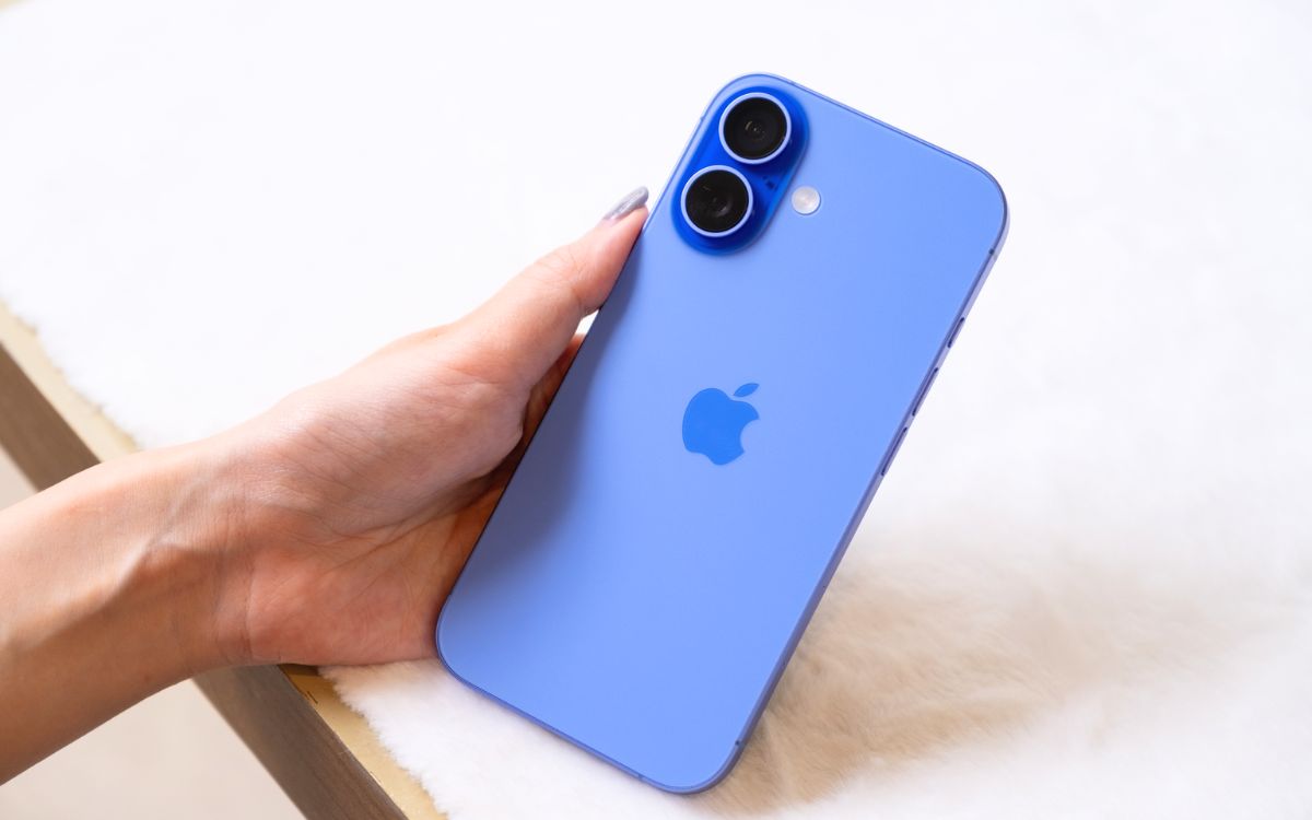 iPhone 16 có camera selfie 12MP