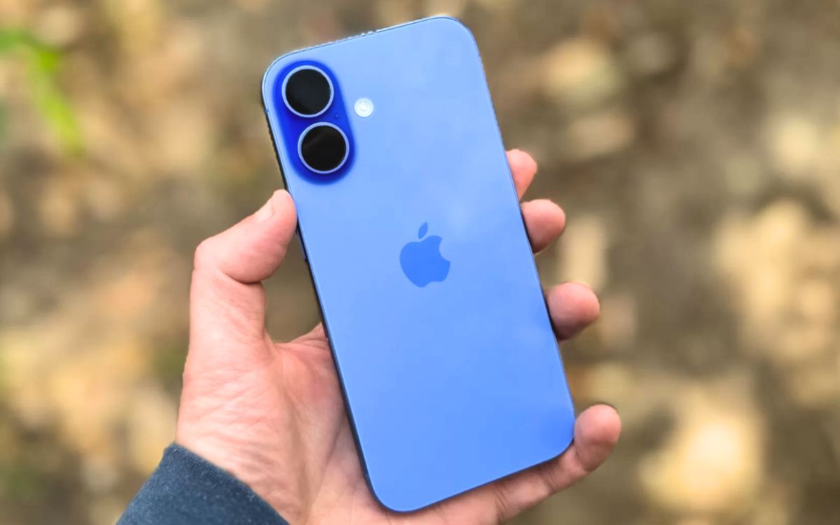 iPhone 17