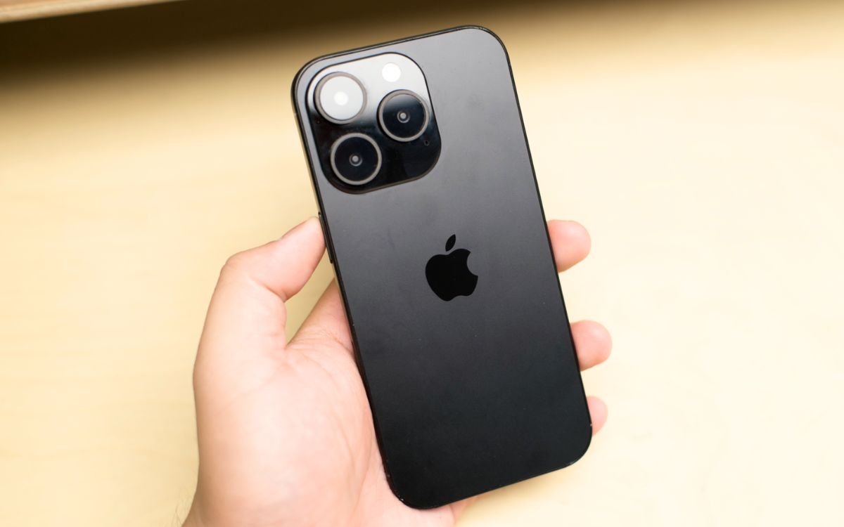 Titan Đen (Black Titanium)