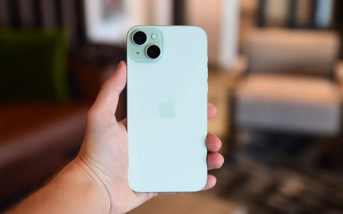 iPhone 15 Plus