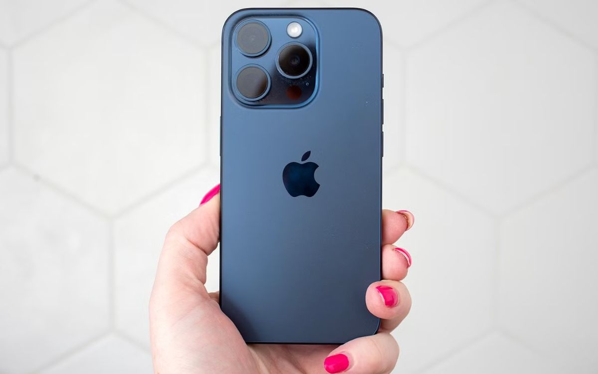 IPhone 15 Pro 256GB Gi Bao Nhi u TPHCM Unlix iphone-15-pro-256gb-gi-bao-nhi-u-tphcm-unlix
