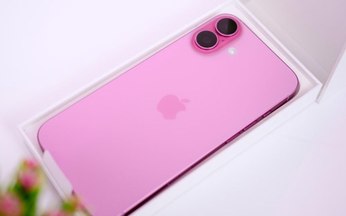 iPhone 16