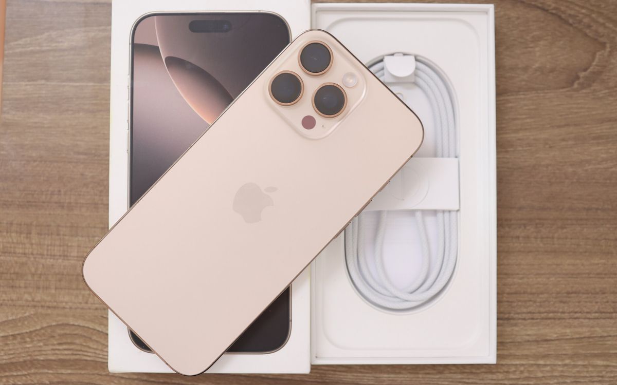 iPhone 16 Pro Max với thiết kế Titan cao cấp
